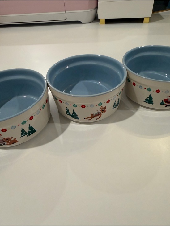 Zrike Other - Set of 3 Festive Reindeer Ceramic Bowls - Light Blue Interior Christmas
